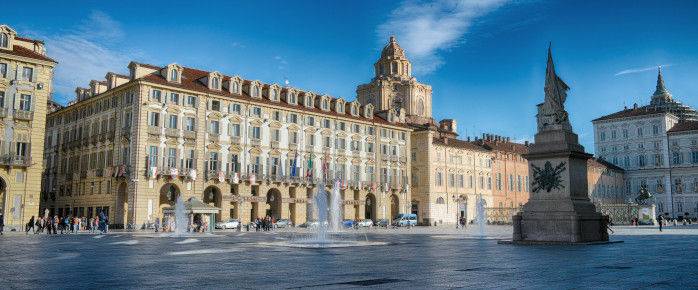 Billet avion pas cher Turin - Découvrez la Piazza Castello et ses monuments historiques