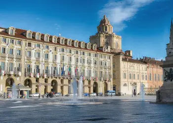 Billet avion pas cher Turin - Découvrez la Piazza Castello et ses monuments historiques
