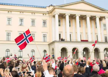 Vol pas cher pour Oslo, découvrez le Palais royal