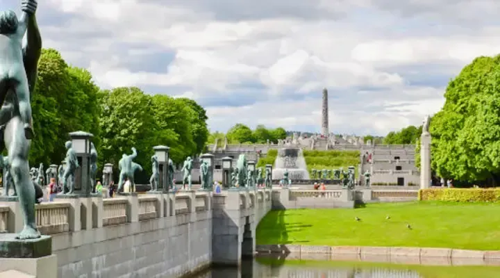 Billet d’avion pour Oslo, explorez le parc de sculptures de Vigeland Billet d’avion pour Oslo, explorez le parc de sculptures de Vigeland