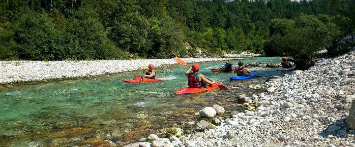 Voyage en Slovénie, descente d'une rivière en kayak