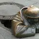 Photo d'une statue de soldat dans le centre historique de Bratislava