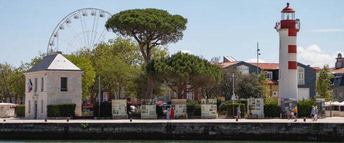 Promenez-vous sur le quai Duperré à La Rochelle, réservez un vol pas cher