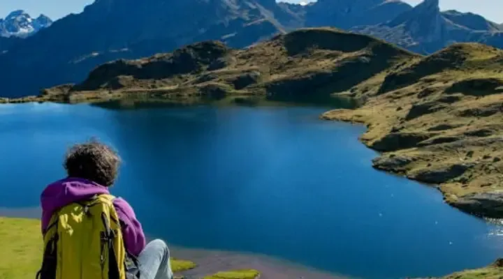 Explorez les randonnées dans les Pyrénées près de Lourdes et Tarbes, réservez votre vol pas cher Explorez les randonnées dans les Pyrénées près de Lourdes et Tarbes, réservez votre vol pas cher