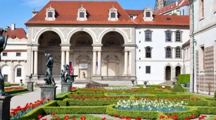 Vol pas cher pour Prague, découvrez le Château et le quartier Mala Strana Vol pas cher pour Prague, découvrez le Château et le quartier Mala Strana