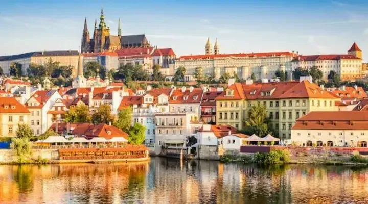 Billet d’avion pour Prague, balade dans les jardins du Palais Wallenstein Billet d’avion pour Prague, balade dans les jardins du Palais Wallenstein