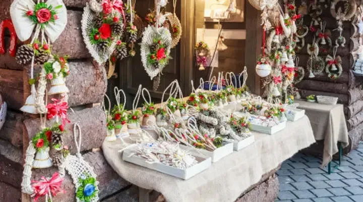 Le Marché de Noël de Bucarest Voyage en Europe, découvrez le marché de Noël de Bucarest