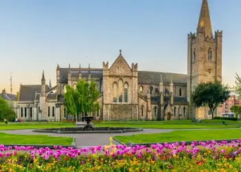 Billets d'avion pas chers Dublin, visitez la cathédrale Saint-Patrick 