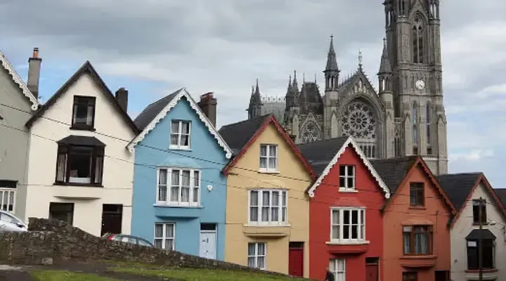 Explorez la cathédrale Saint-Colman à Cork, trouvez un billet d’avion au meilleur prix pour Cork Explorez la cathédrale Saint-Colman à Cork, trouvez un billet d’avion au meilleur prix pour Cork