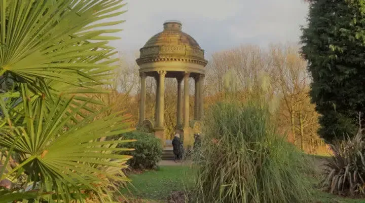 Le Roundhay Park de Leeds Trouvez un billet d’avion pas cher pour Leeds et ressourcez vous au Roundhay Park