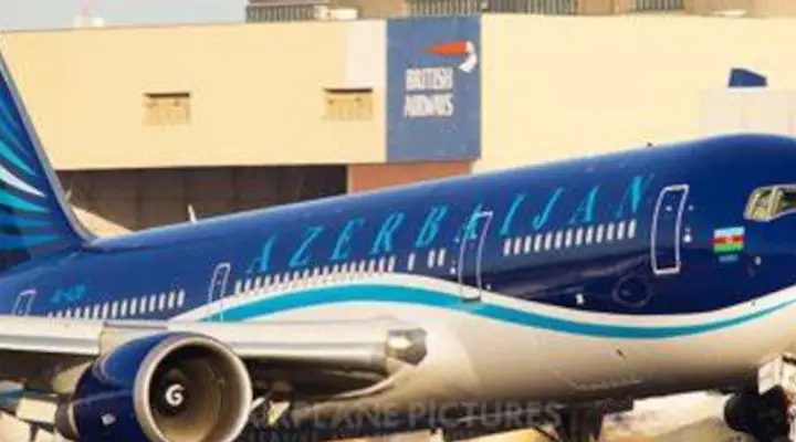 Photo de Azerbaijan Airlines Photo de Azerbaijan Airlines