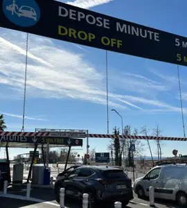 Parking Dépose Minute T2