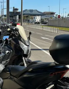 Parking Moto T1