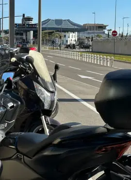Parking Moto T1