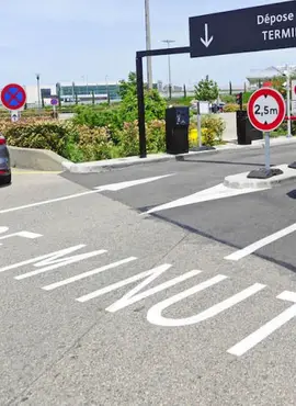 Parking Dépose-minute T2