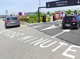 Réserver le Parking Dépose-minute T2 à Lyon