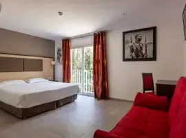 Réserver une chambre à Hôtel Les Bastides du Gapeau  à Toulon