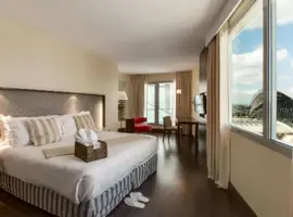 Réserver une chambre à NH Lyon Airport à Lyon