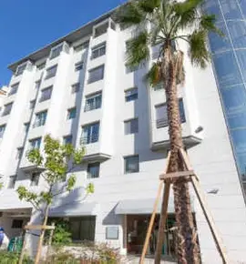 Goldstar Apartments & Suites