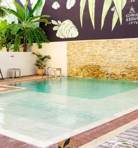 Tulip inn Sainte Clotilde 