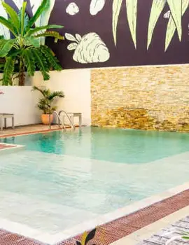 Tulip inn Sainte Clotilde 