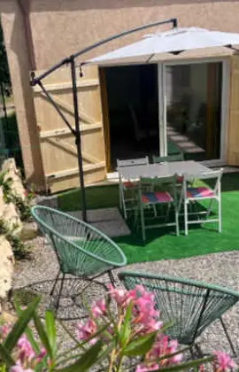 Studio tout équipé à la nuitée ou plus, proche aéroport 