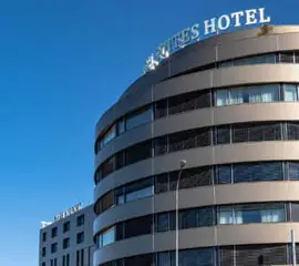 Nash Suites Airport Hotel  