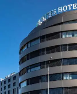 Nash Suites Airport Hotel  