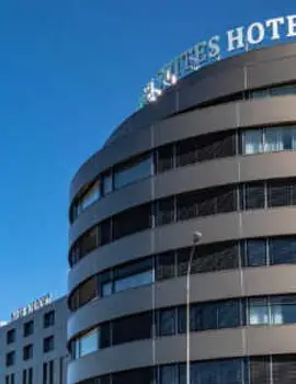 Nash Suites Airport Hotel  