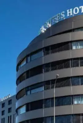 Nash Suites Airport Hotel  