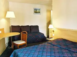 Réserver une chambre à Hotel Le Bourbon Pau Centre à Pau