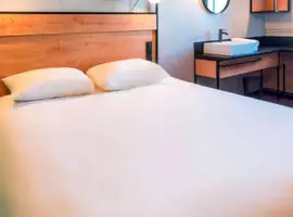 Réserver une chambre à Ibis Pau Centre à Pau