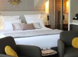 Réserver une chambre à Hôtel jardin Le Pasteur à XCR Airport