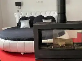 Réserver une chambre à Salon Boyer à XCR Airport
