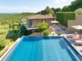 Réserver une chambre à Hôtel Version Maquis Santa Manza à Figari