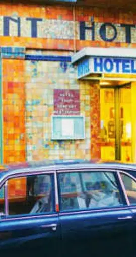 The Old Hotel Ravel Centre 