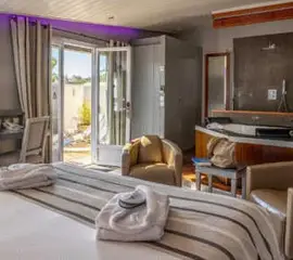 Elégance Suites Hôtel
