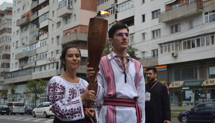 Photo de jeunes participants à une manifestation culturelle à Lasi