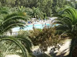 Réserver une chambre à Résidence Thalassa à Calvi