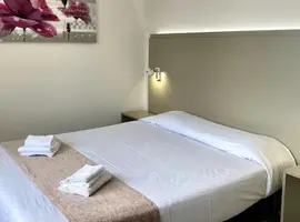 Réserver une chambre à Hôtel Belvédère à Calvi