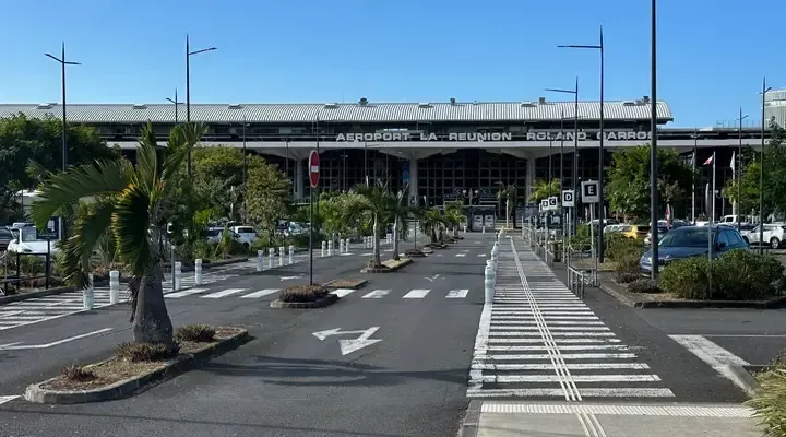 Aéroport Roland Garros - La Réunion Aéroport Roland Garros - La Réunion