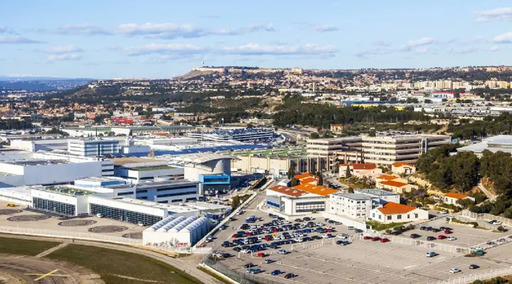Vue panoramique de l'aéroport Marseille Provence Vue panoramique de l'aéroport Marseille Provence