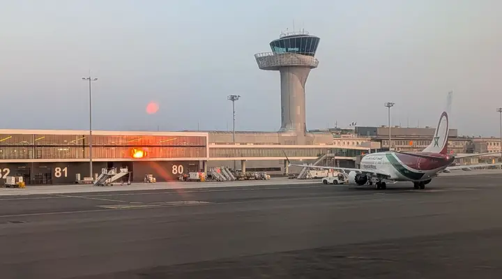 Façade de l'aéroport Bordeaux Mérignac Façade de l'aéroport Bordeaux Mérignac