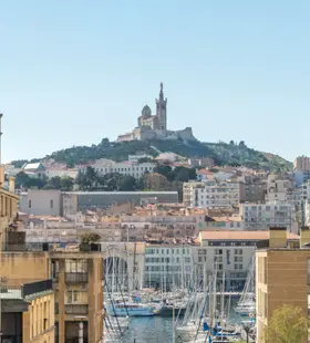 Réserver un vol pas cher Bordeaux Marseille et faites un séjour à Marseille