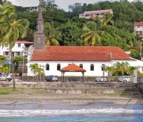 Réserver un vol pas cher Cayenne Fort de France et partez en vacances en Martinique