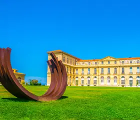 Réserver un vol pas cher La Rochelle Marseille et partez en vacances à Marseille