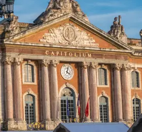 Réserver un vol Lorient Toulouse pas cher avec APG