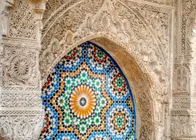 Réserver un vol Montpellier Fès pas cher et partez en vacances au Maroc