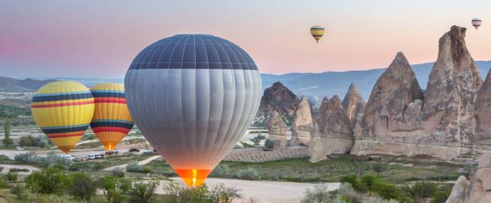 Réservez votre voyage à Kayseri et vivez une expérience unique avec un vol en Montgolfière