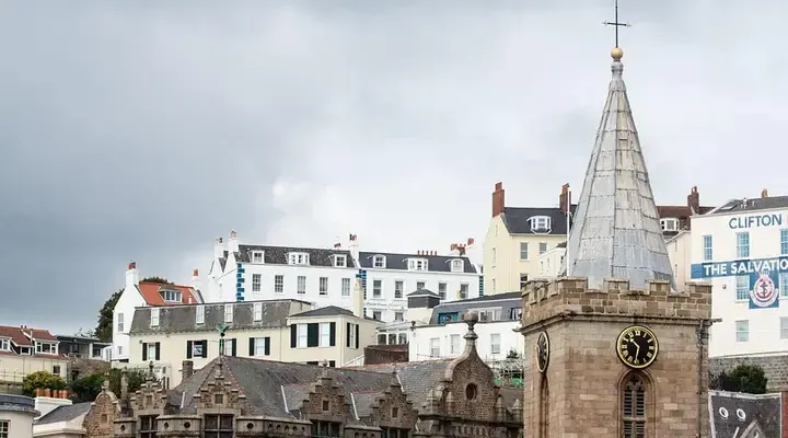 L'église du port de Saint Pierre à Guernesey Réserver un vol pour Guernesey